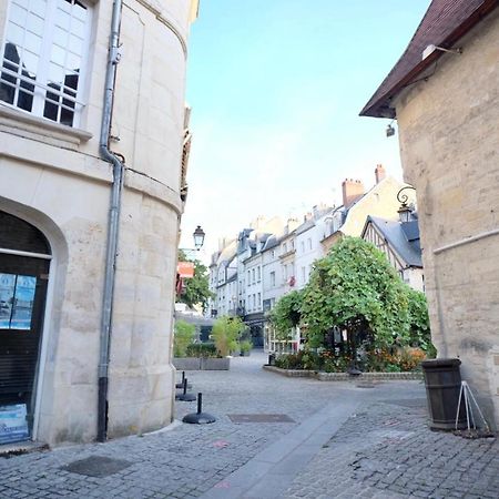 Le Perroquet Fringant, Rue Pietonne Et Quartier Historique Apartment Caen Exterior photo